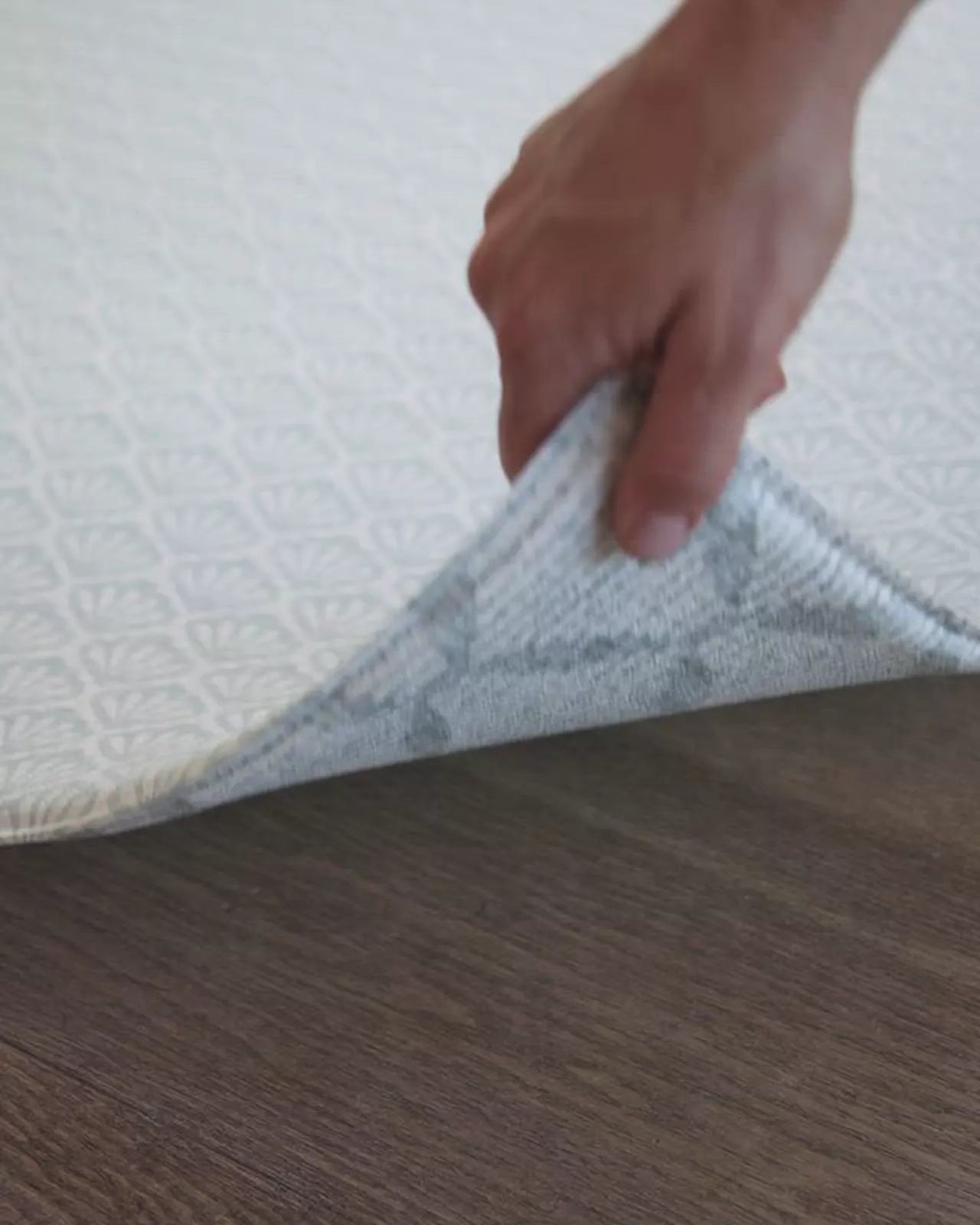 Video showcasing The Beachcomber play mat from totter and tumble | SKU: 26 BEACH/GATHER XL, 26 BEACH/GATHER STD, 26 BEACH/GATHER COMP